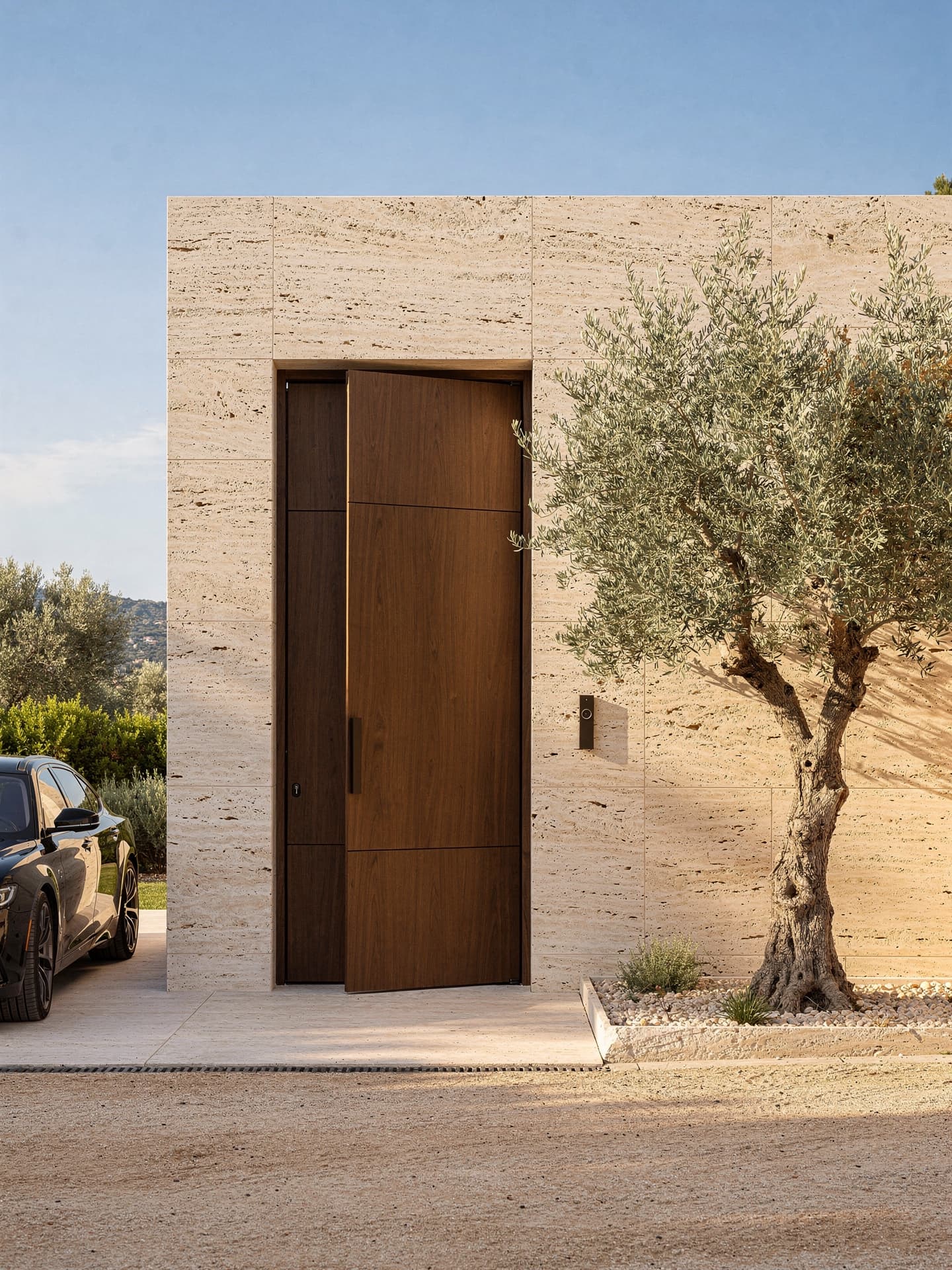 Entrée d’une villa privée au coucher du soleil